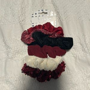 6 Pack Assorted Scrunchies- Red, Black, Crème